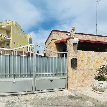 Apartment Dimora Santiago 200mt Dal Mare